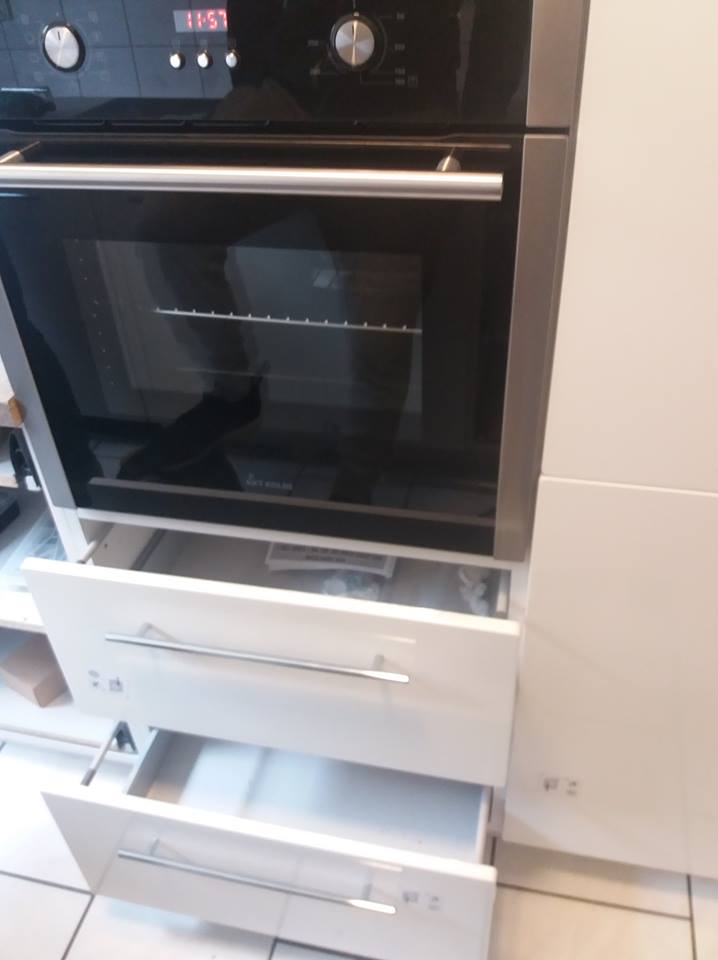 Küchenzeile QU1, L-Form 370x260cm, mit Arbeitsplatte,  Front Farbe Matt, Soft Close System, Farbe wählbar